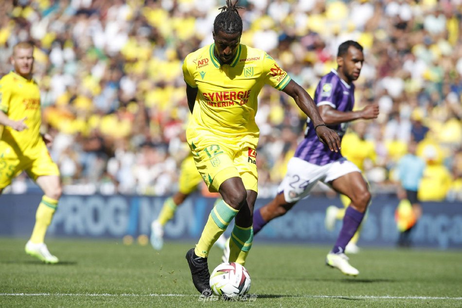 置在英超堪 置在英超堪