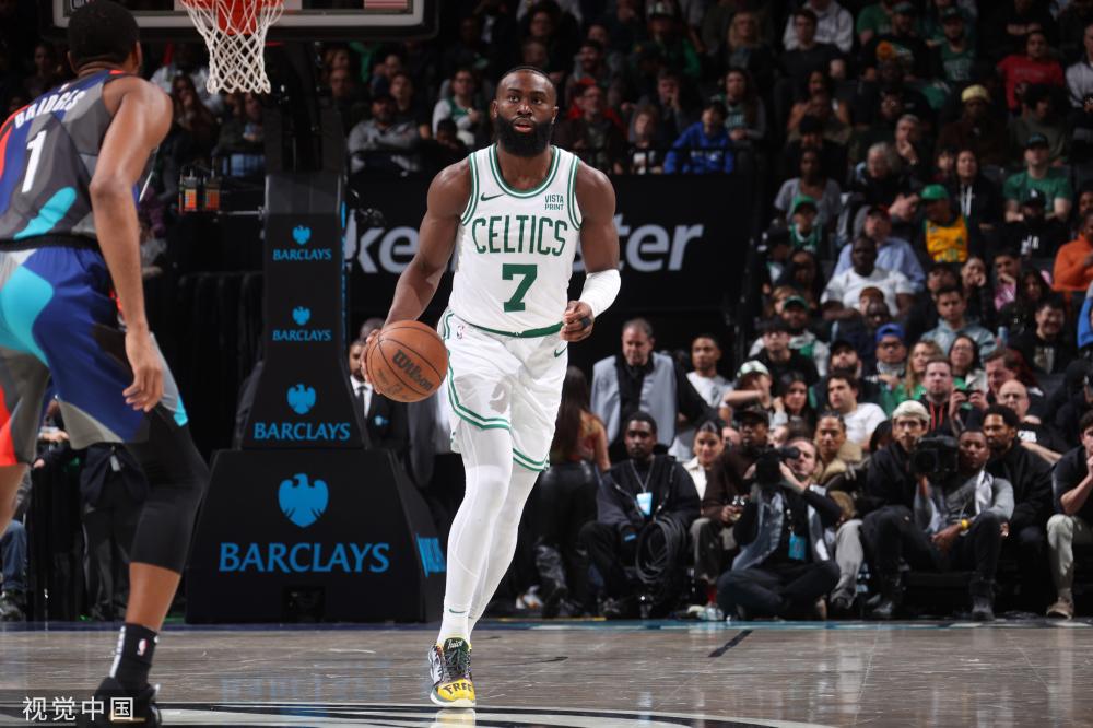 员在国际舞 员在国际舞